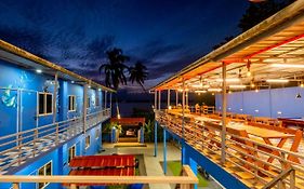 Bon Voyage Sea View Hostel